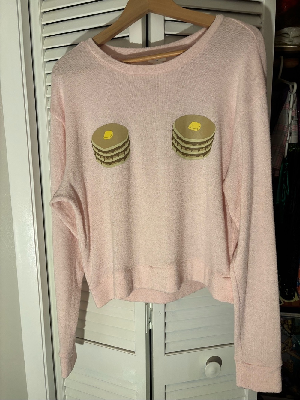 Forever 21 Light Pink Crewneck Sweater with Pancake Graphic